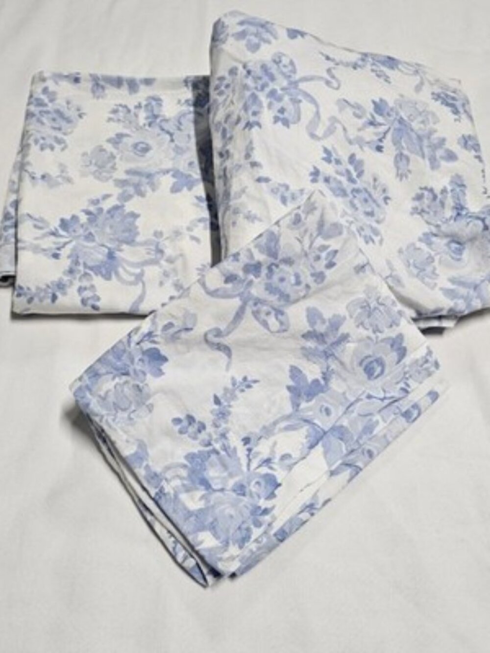 LoveShackFancy Garden Damask Organic Sheet Set Teen, Blue